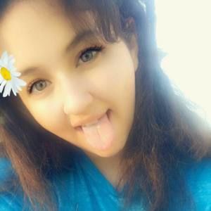 Meet your Posher, Michaella